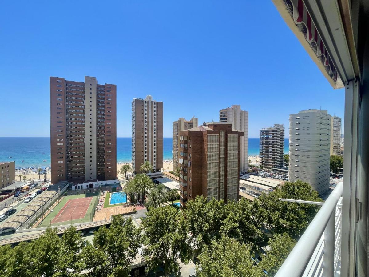 Eleven Caballos Apartment Benidorm Bagian luar foto