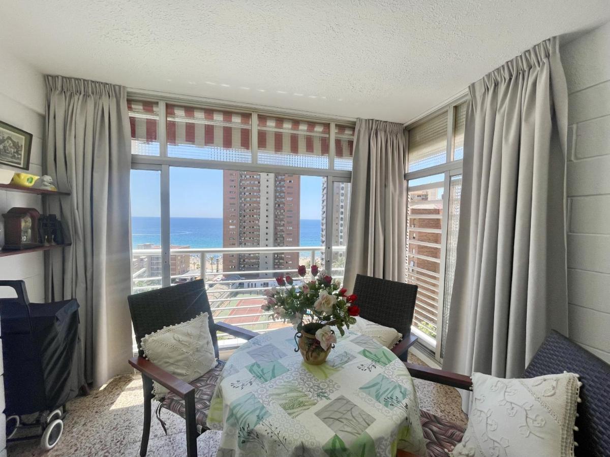 Eleven Caballos Apartment Benidorm Bagian luar foto