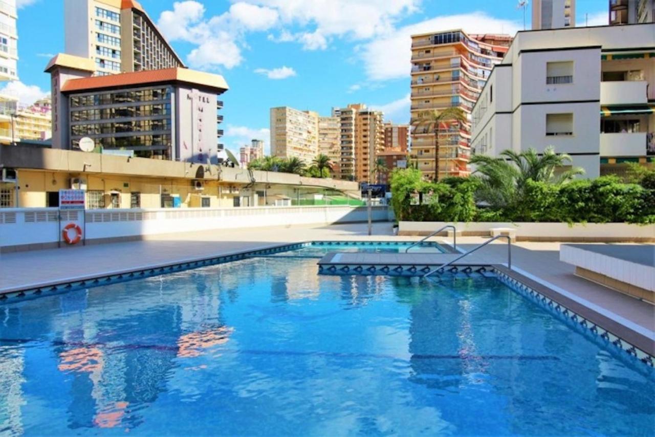 Eleven Caballos Apartment Benidorm Bagian luar foto